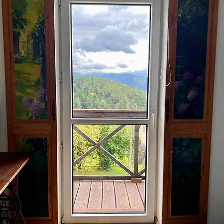 Hébergement de vacances Klimatyczny Dom Z Widokiem Na Babia - Kominek I Ogrodzenie