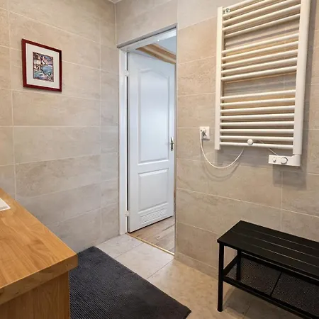 Casa de Férias Klimatyczny Dom Z Widokiem Na Babia - Kominek I Ogrodzenie *