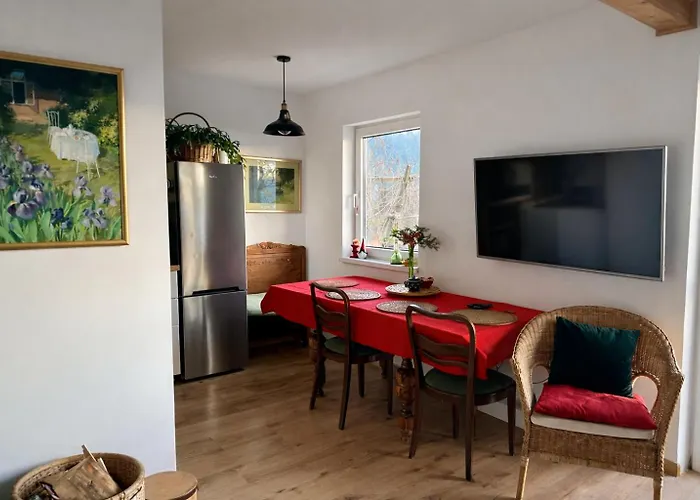 Casa de Férias Klimatyczny Dom Z Widokiem Na Babia - Kominek I Ogrodzenie